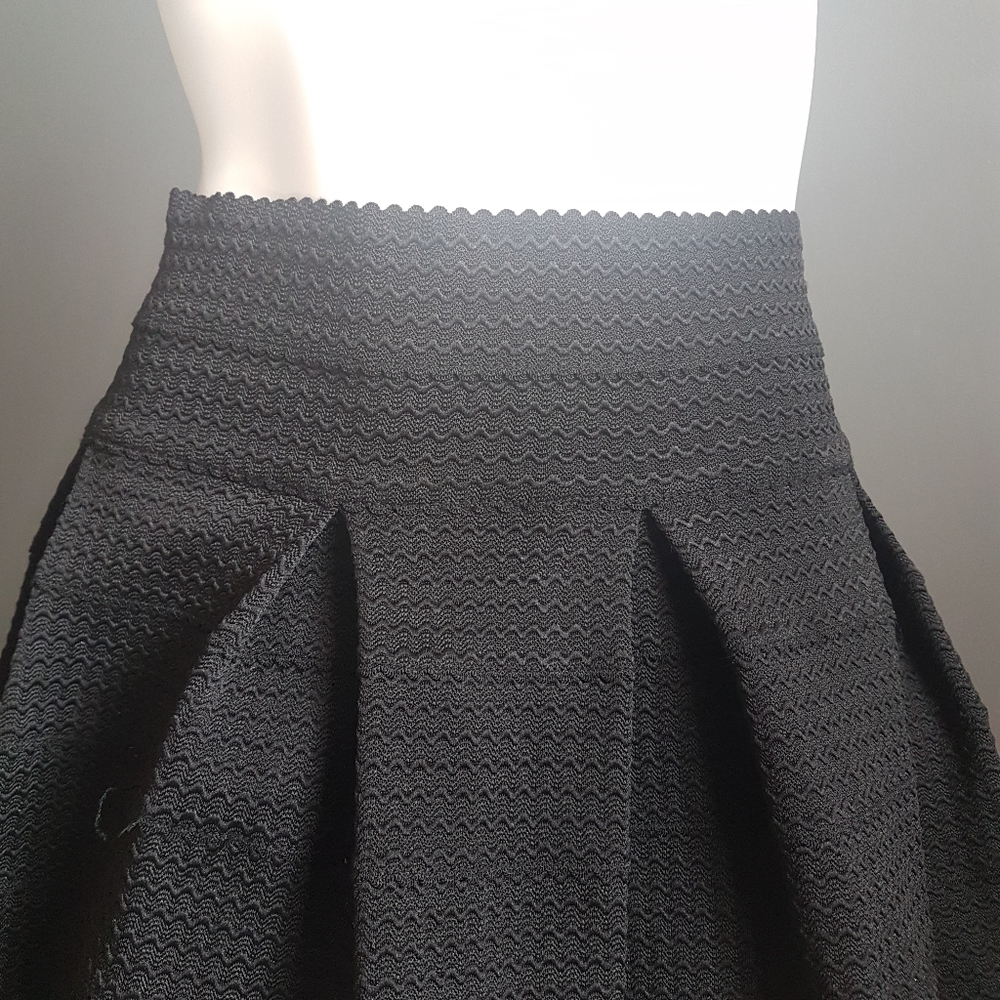 Full Mini Skirt - Picture 7 of 7